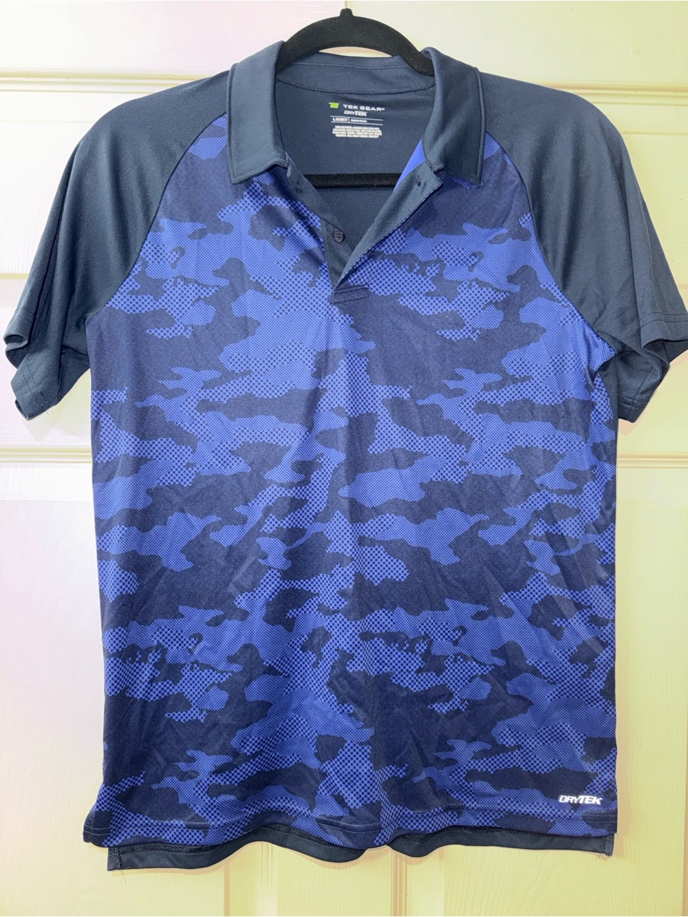 Dry Tek Gear Boys Husky Blue & Navy Camo Polo Shirt Short Sleeve 2-Button